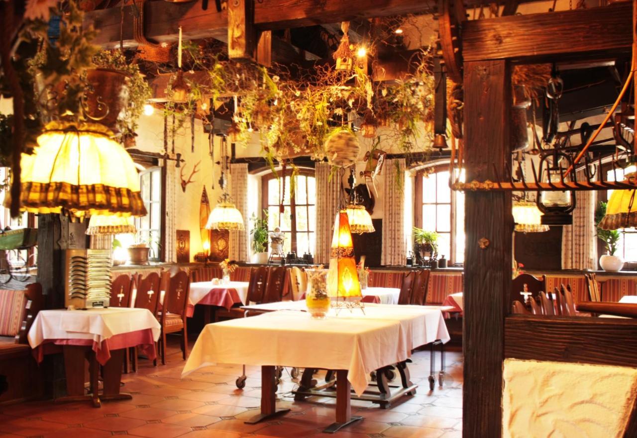 Erlebnisgastronomie Lochmuhle Hotel 3*
